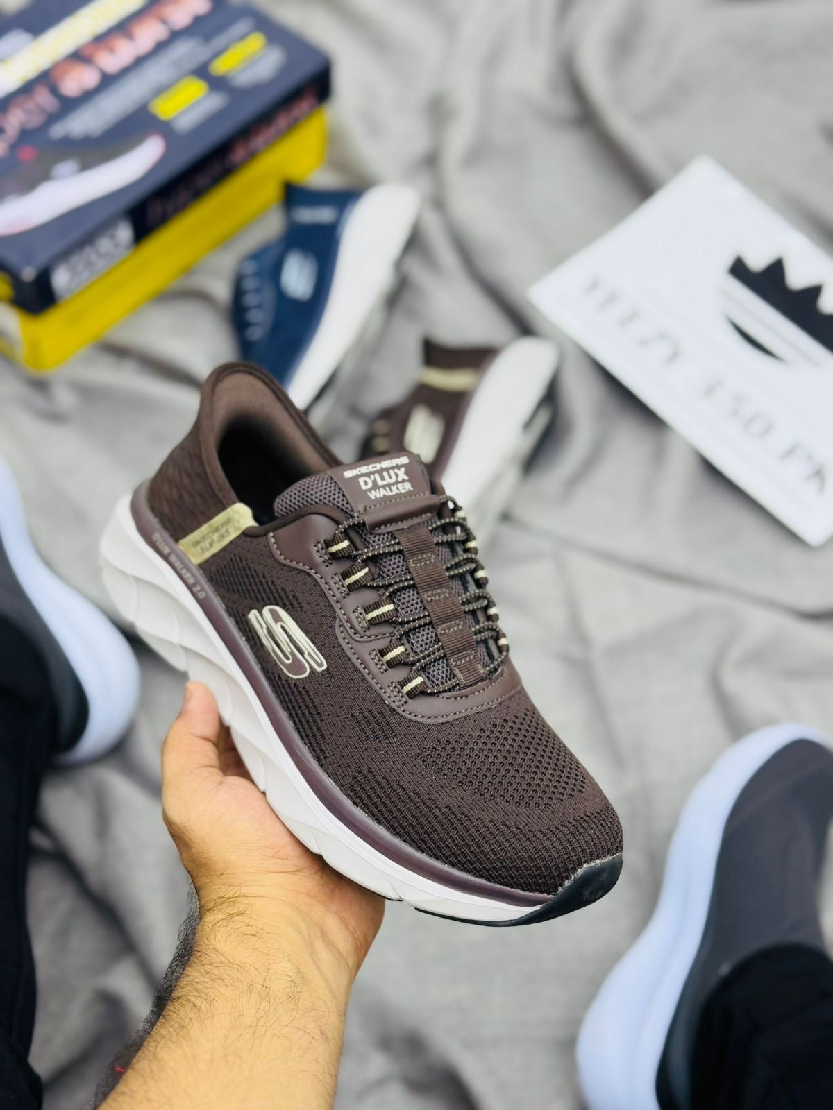 Skechars d’luxe walker 2.0 slip in medicate